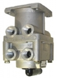 Foot Brake Valve Reference number Wabco 4613150120